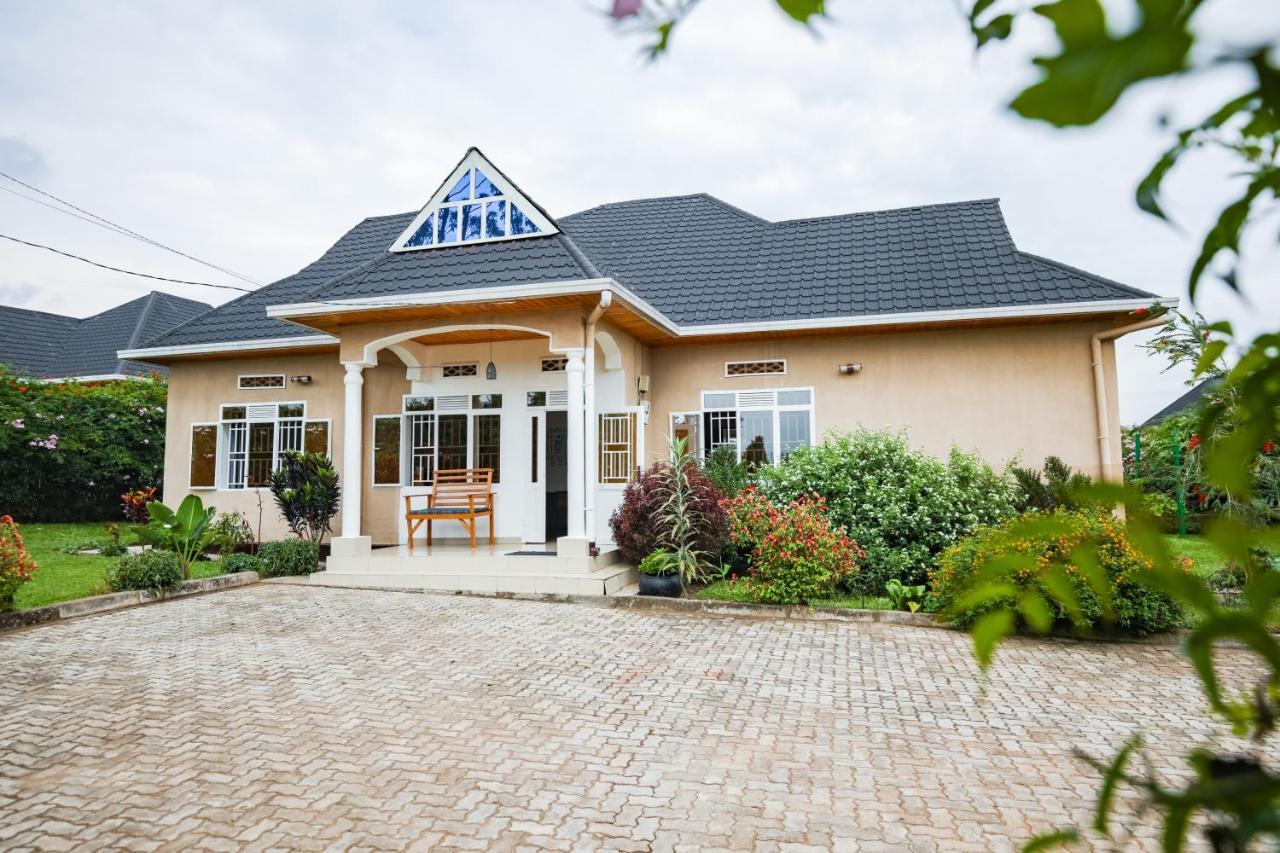 Indani Residence With Exceptional Night Comfort Рухенгери Экстерьер фото